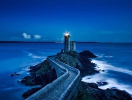 济南到青岛自己带孩子旅游攻略(济南旅游攻略一日游)