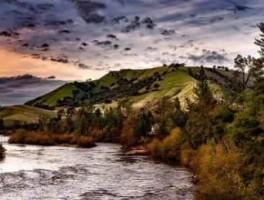 济宁周边好玩的旅游景点推荐，济宁周边100公里内旅游